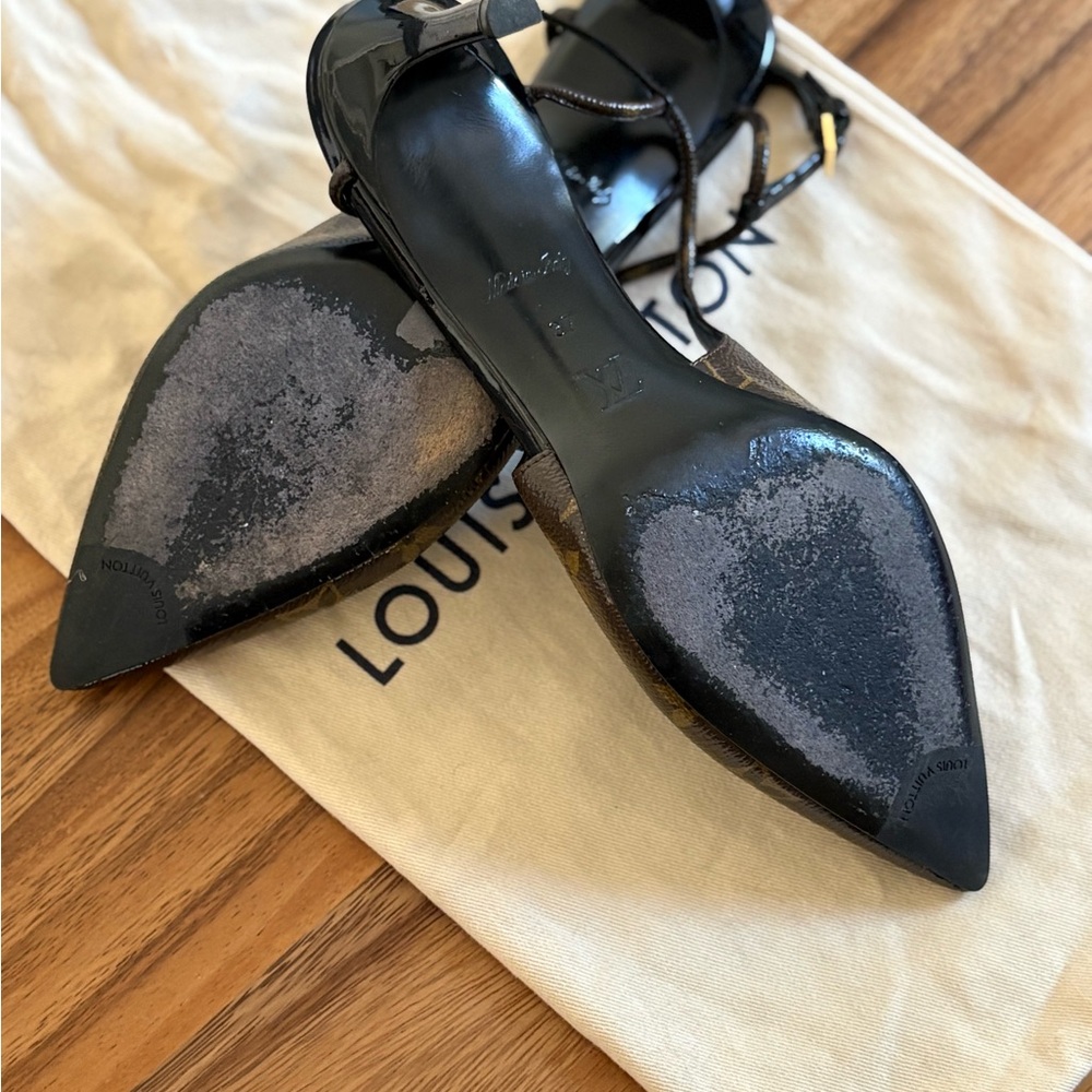 Louis Vuitton Black and Brown Monogram Heels - Picture 4 of 9